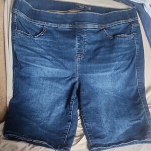 Sz 2X Torrid Dark Blue Denim Bermuda Shorts with Tummy Panel